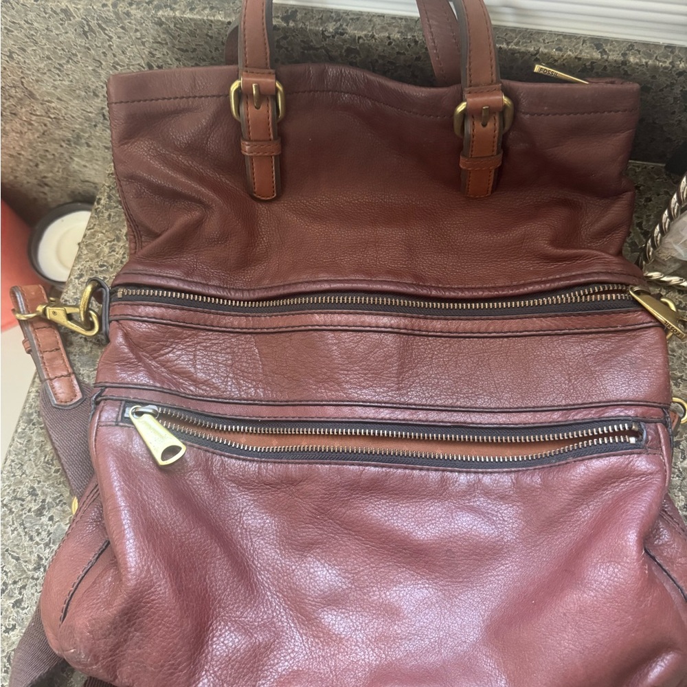 Fossil Brown Leather Women's Bag. Fold over messenger style - Picture 3 of 7